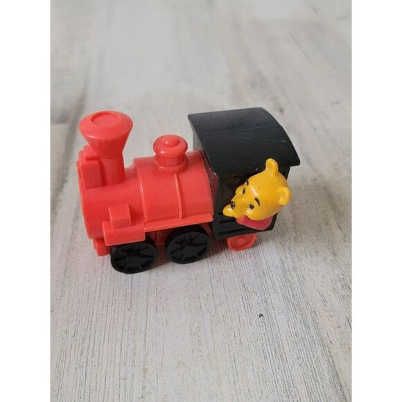 Big thunder mountain Winnie the pooh toy figure Disney look through - Picture 2 of 6